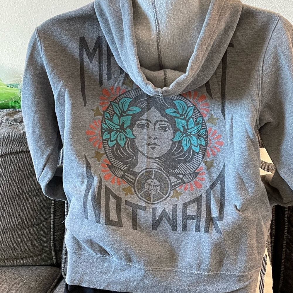 OBEY zip up hoodie size L- Make Art Not War